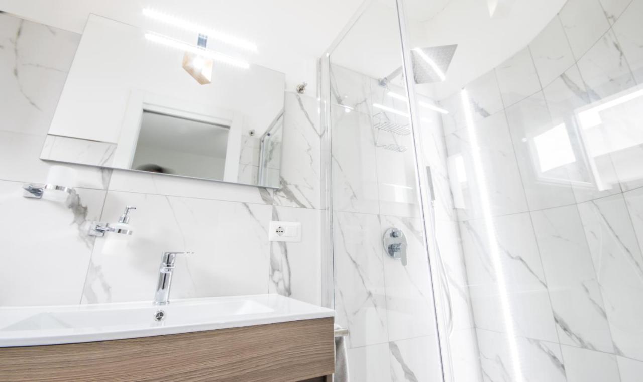 White Bike Rooms 시니스콜라 외부 사진